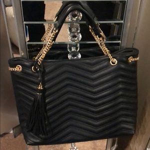 Chevron quilted purse